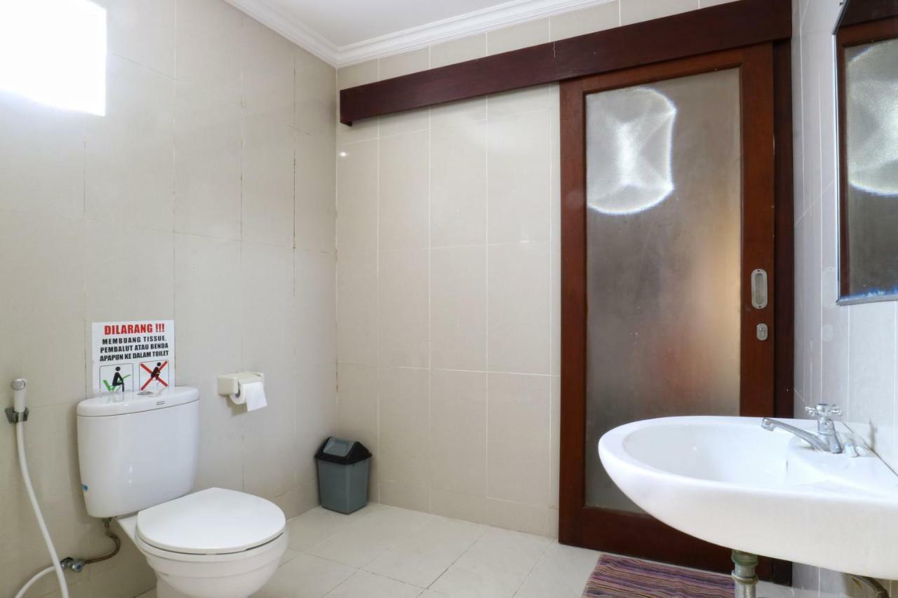 Отель Rena Segara House Kuta Кута Экстерьер фото
